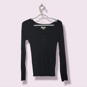 Long-sleeve Black Top With Buttons